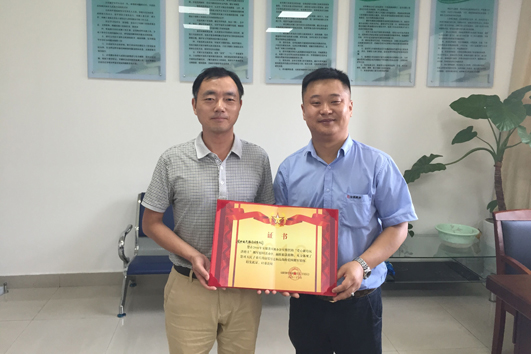 不忘初心，風雨冶山展風采—91影视看片APP下载電氣股份黨支部向抗洪官兵捐款(圖1)