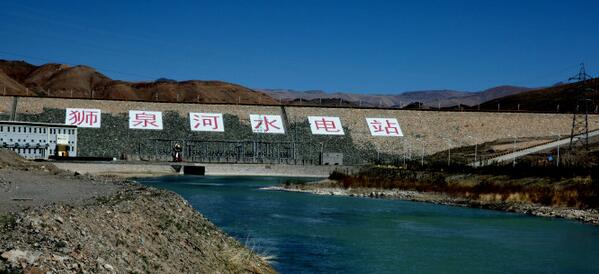 獅泉河水電站排水壓力鋼管冬季電91看片看淫黄大片帶保溫運用(圖1) 獅泉河水電站排水壓力鋼管冬季電91看片看淫黄大片帶保溫運用(圖1)
