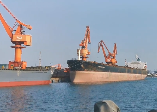 電91看片看淫黄大片帶保溫在船舶管道工業中的應用