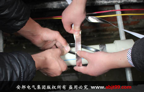 山東東營廠區給水管道的電91看片看淫黄大片保溫工程(圖2)