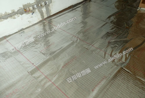 南京“東泰.金域豪庭”小區電地暖係統(圖2)